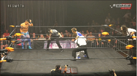 Yanchao-Kung-Fu-Flip-Escape-From-grounded-head-scissors-OWE-Oriental-Wrestling-Entertainment.gif